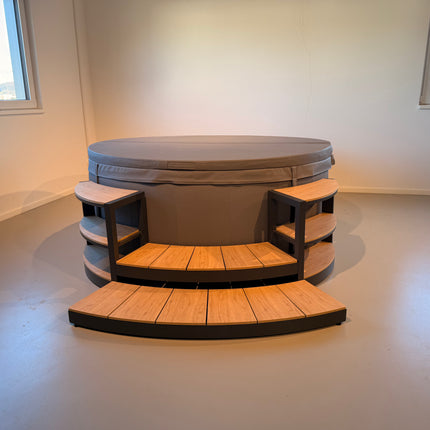 Soft Spa New Port Stepper Einstieg