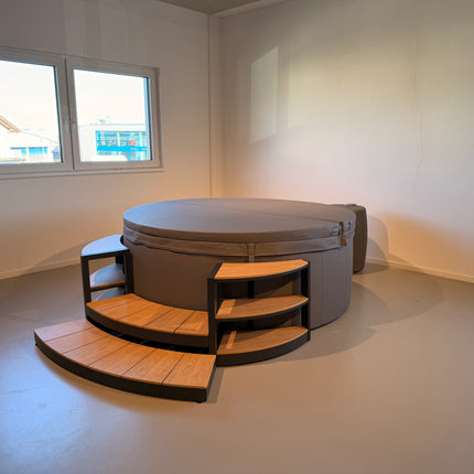 Soft Spa New Port Stepper mit Pool seitlich